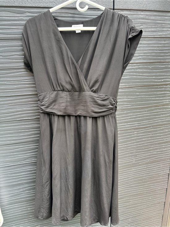 Garnet Hill Dresses & Skirts - Garnet Hill 100% Silk Black Faux Wrap Dress Women’s 6 Lined